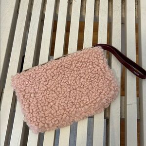 ipsy Blush Pink Textured Wristlet